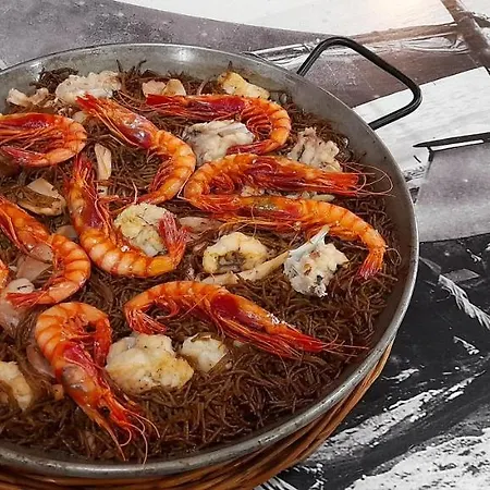 Del Mar بيت ضيافة 2*