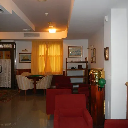 Del Mar בית הארחה